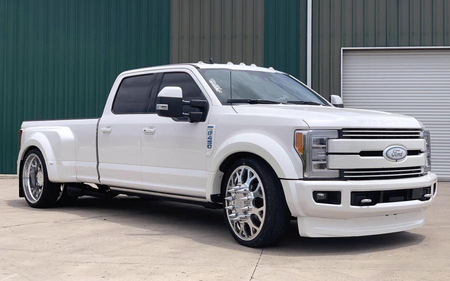 Ford F-450 Super Duty Crew Cab on Forgiato Wheels (Drea-D) '2019